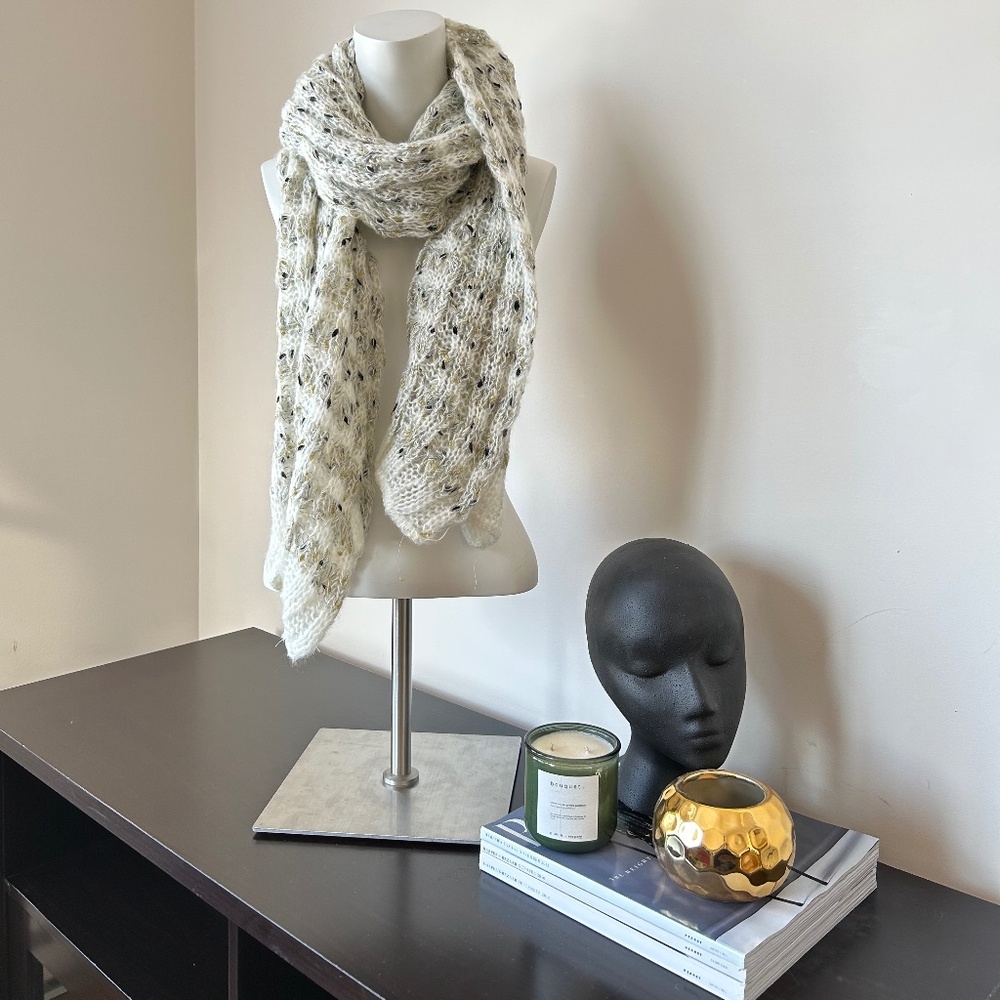 NWT Open Knit Scarf